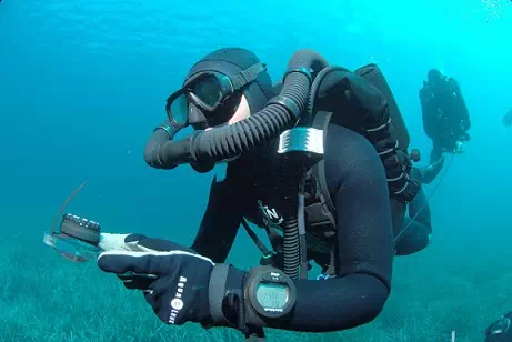 Métiers de la plongée dans la Marine Nationale