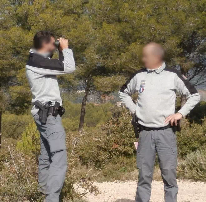 Tenue de policier de l'environnement en municipalité